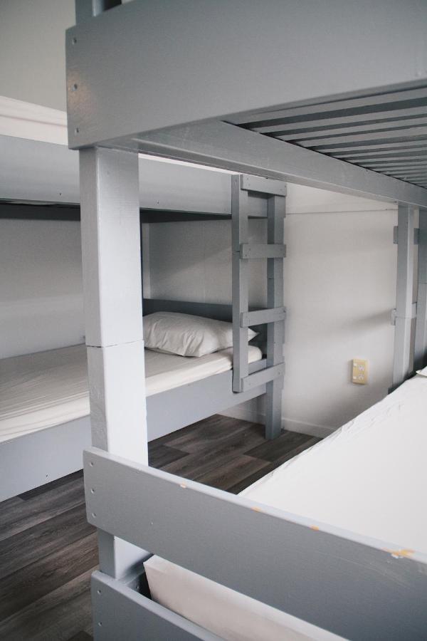Hugo & Carters Backpackers & Motel Tauranga Zewnętrze zdjęcie